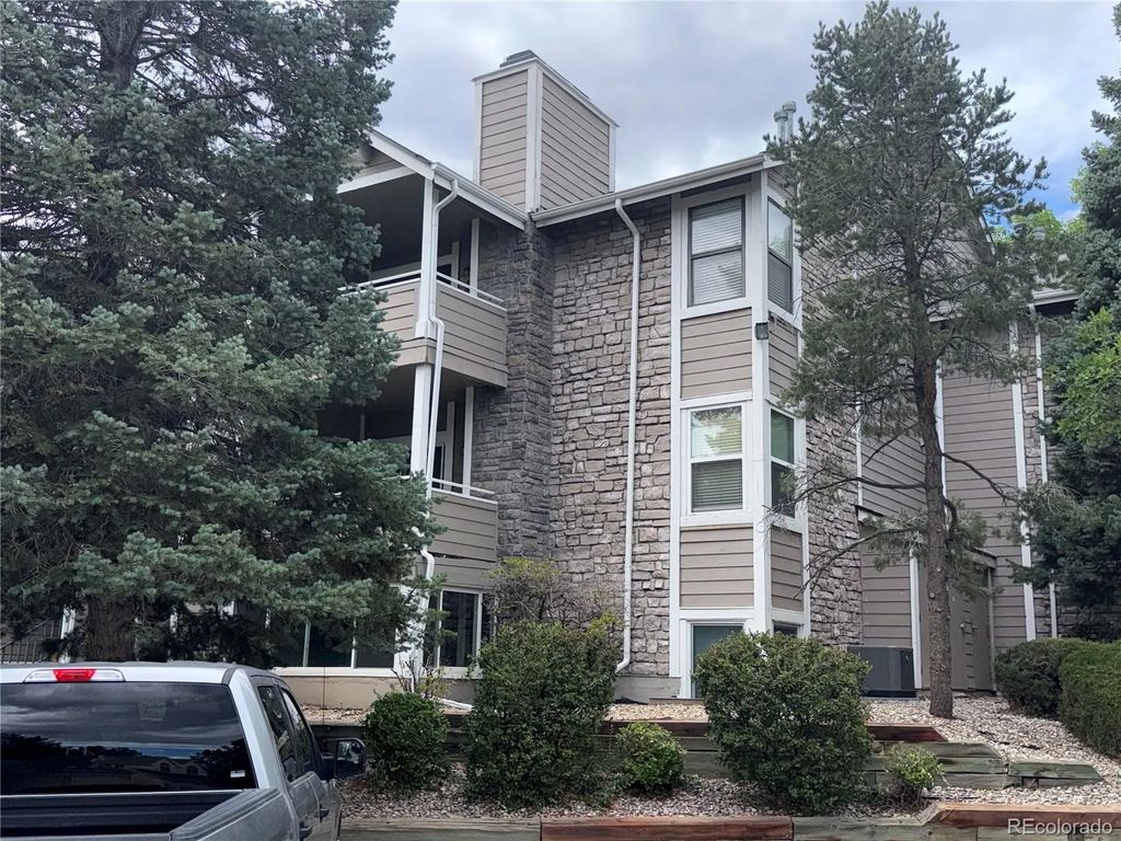 8376 S Upham Way A106, Littleton