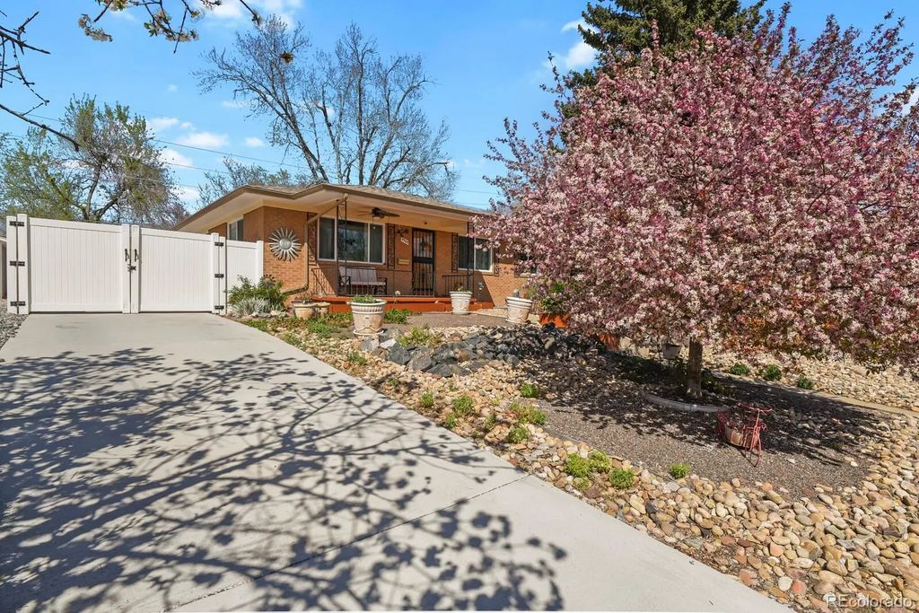 9305 W 52nd Avenue, Arvada