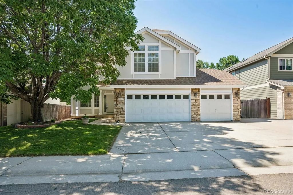 10017 Westside Circle, Littleton