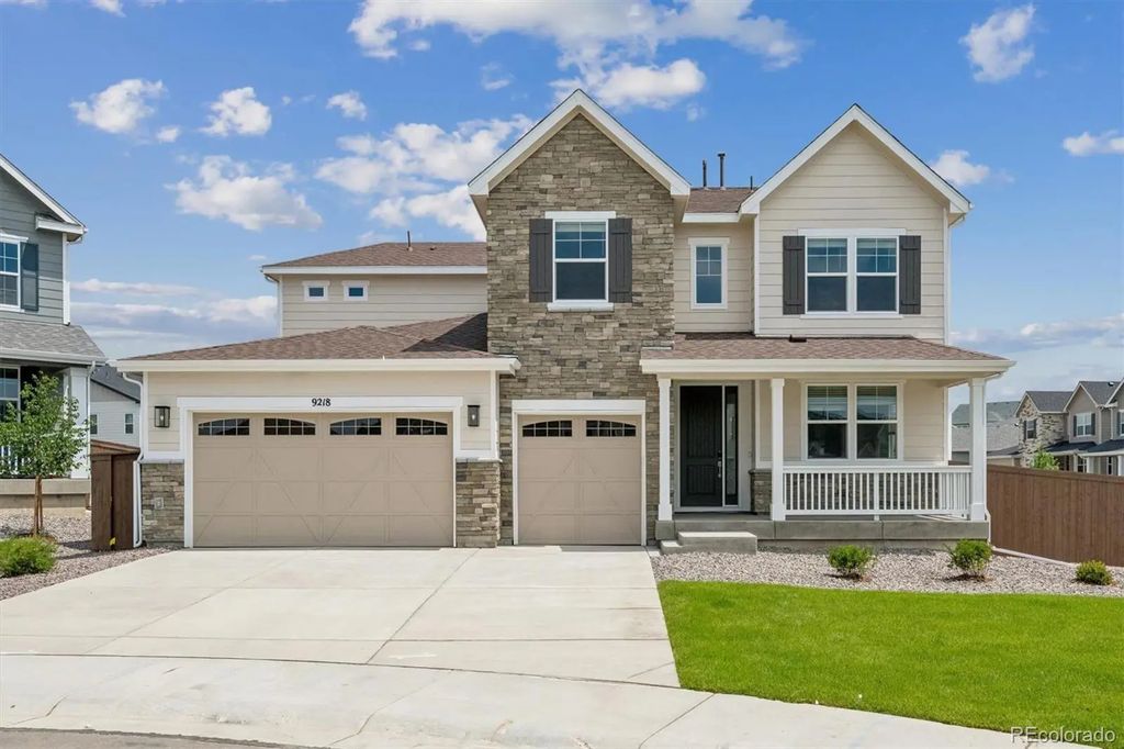 9218 Gold Lace Place, Highlands Ranch
