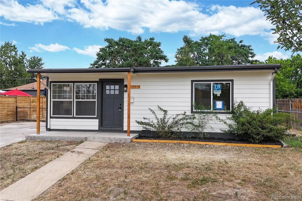1631 W Hoye Place, Denver