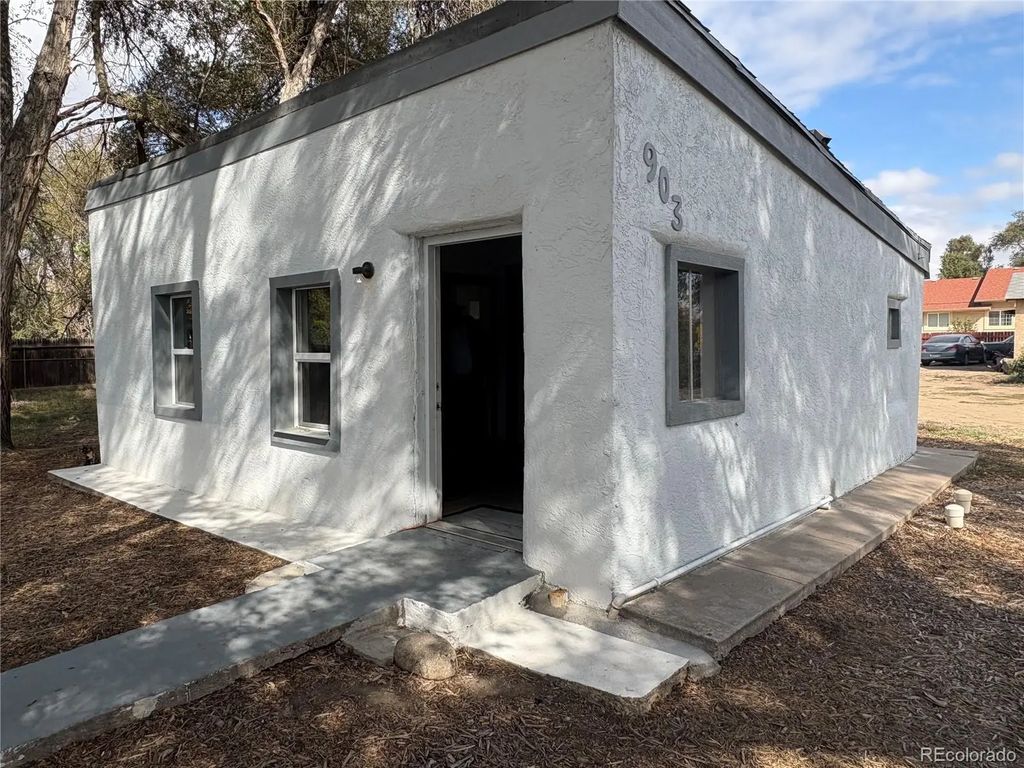 903 Catalpa Street, Pueblo