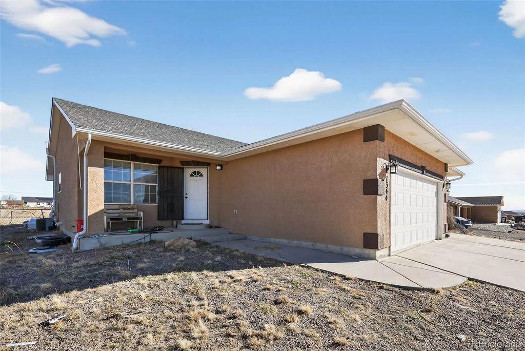 1344 N Blazing Star Lane, Pueblo
