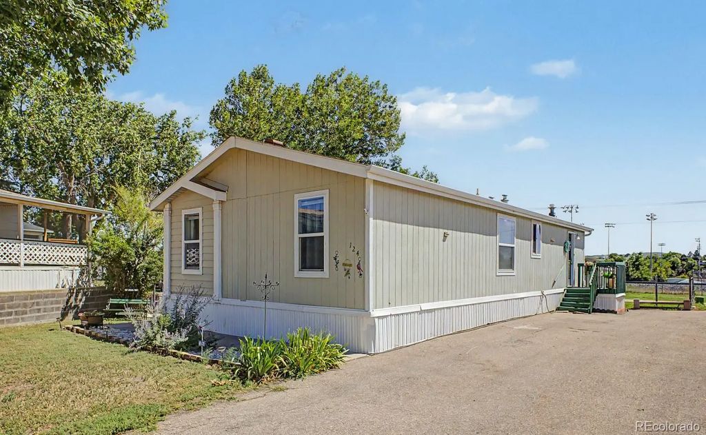 3405 Sinton Road, Colorado Springs