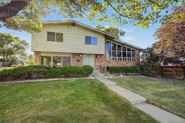 8289 Greenwood Boulevard, Denver