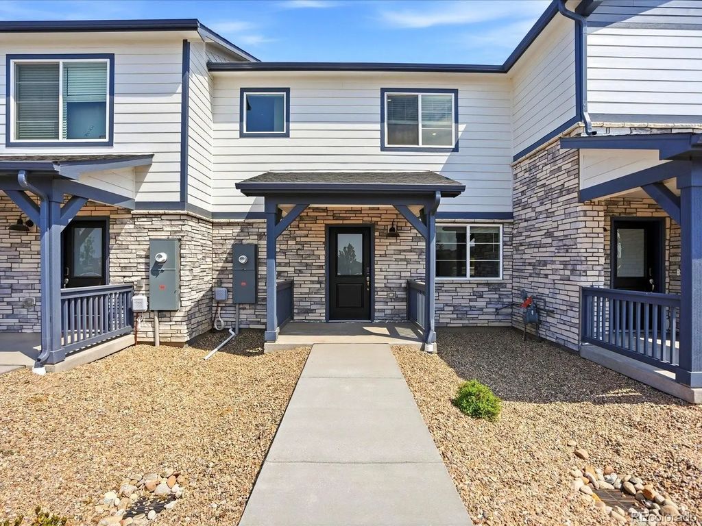 21239 E 65th Avenue, Aurora