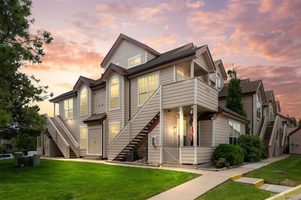 8361 S Upham Way 212, Littleton