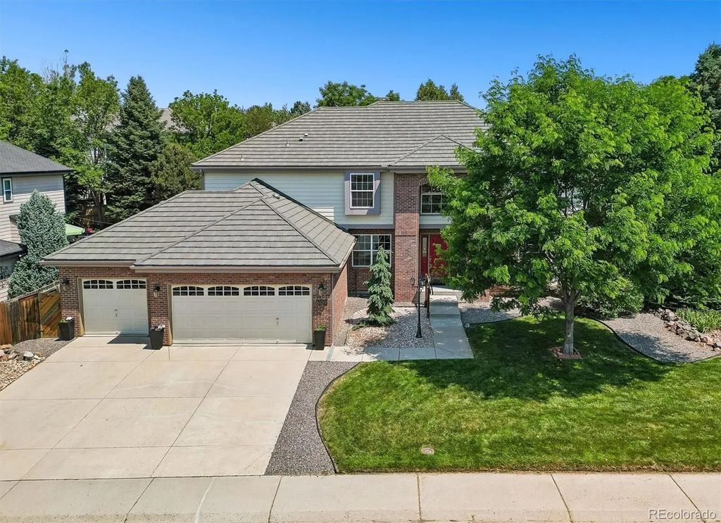 6129 S Newark Way, Englewood