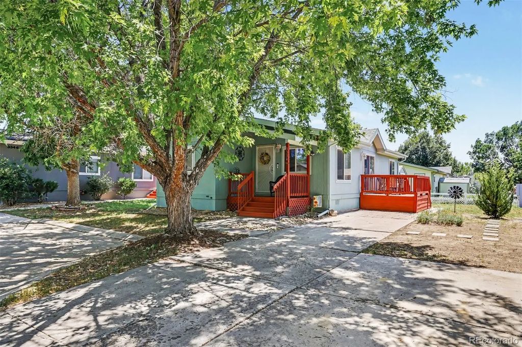 3334 Teton, Longmont