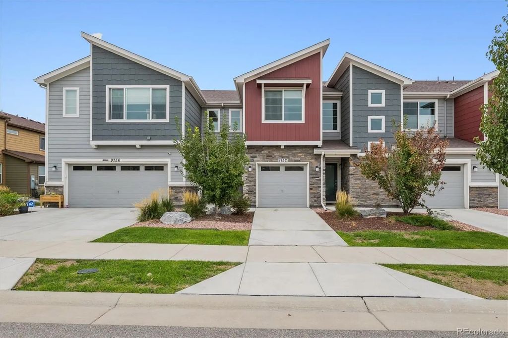 9752 Ash Lane, Thornton