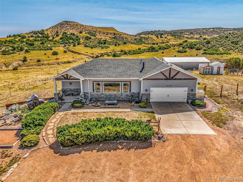10380 Coyote Lane, Rye