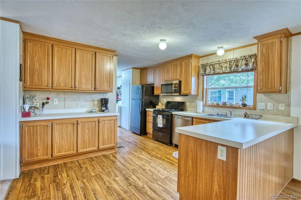4586 Tilbury Court, Longmont