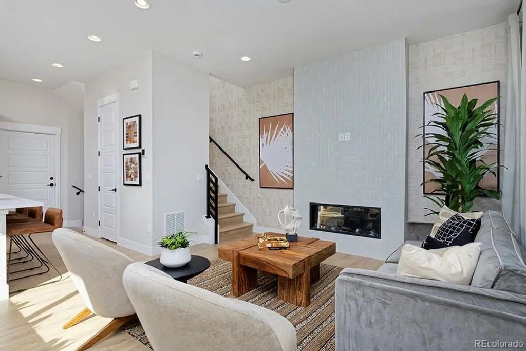 2876 S Machebeuf, Denver