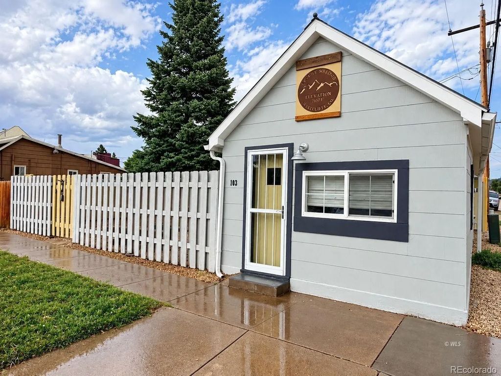 103 S 3rd Street, Westcliffe