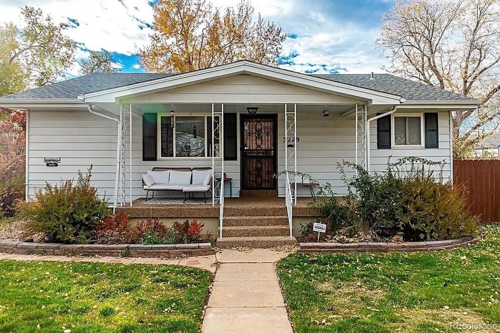 3279 S Pearl Street, Englewood