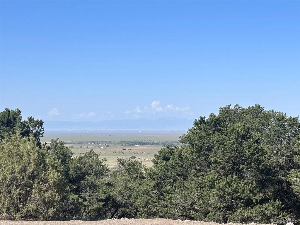 2695c Easy Way, Crestone