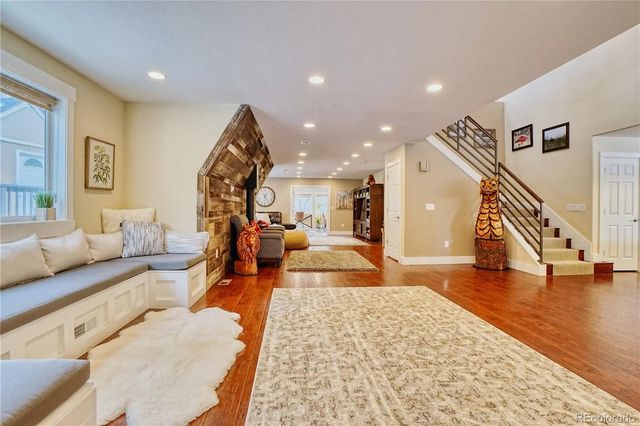 983 Wedgwood Road, Black Hawk