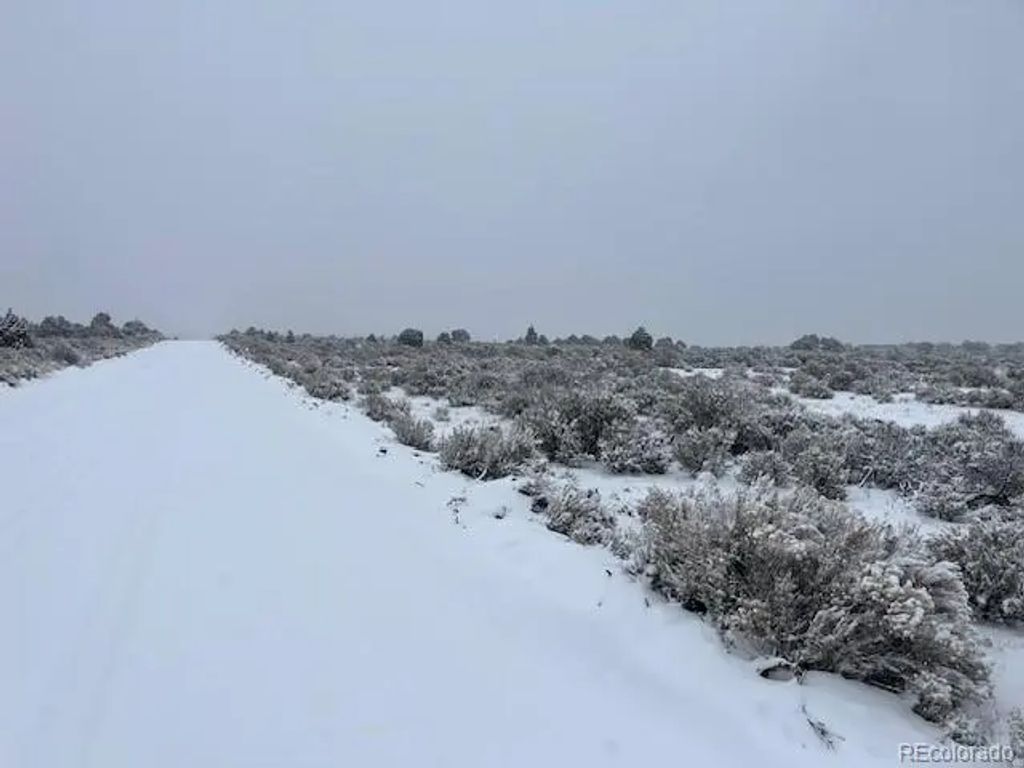 33 Mesa Drive E, San Luis
