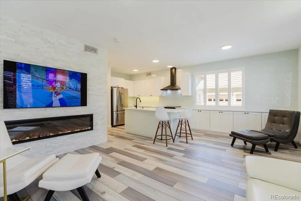 2609 Emporia Court, Denver