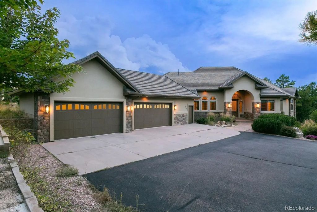 4455 Foxchase Way, Colorado Springs