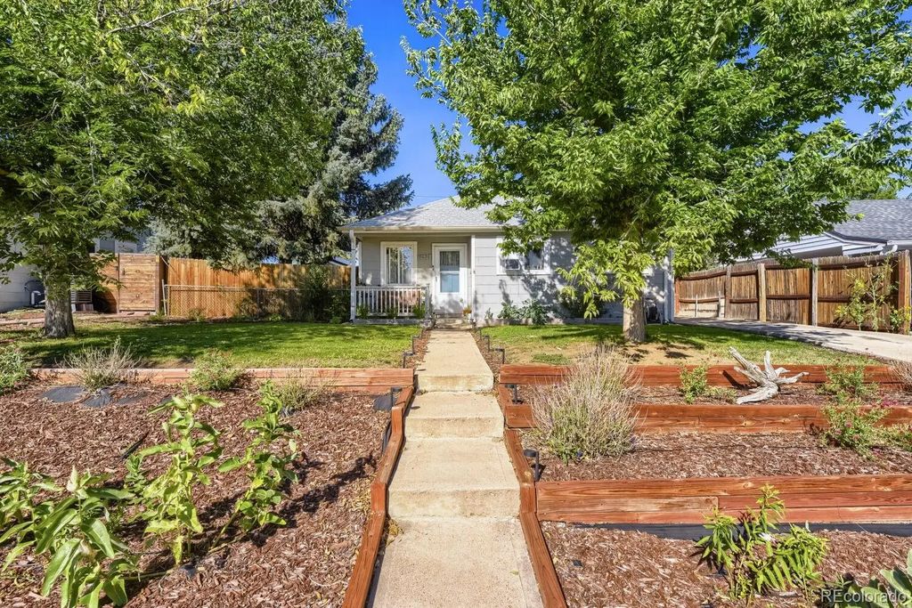 2625 S King Street, Denver