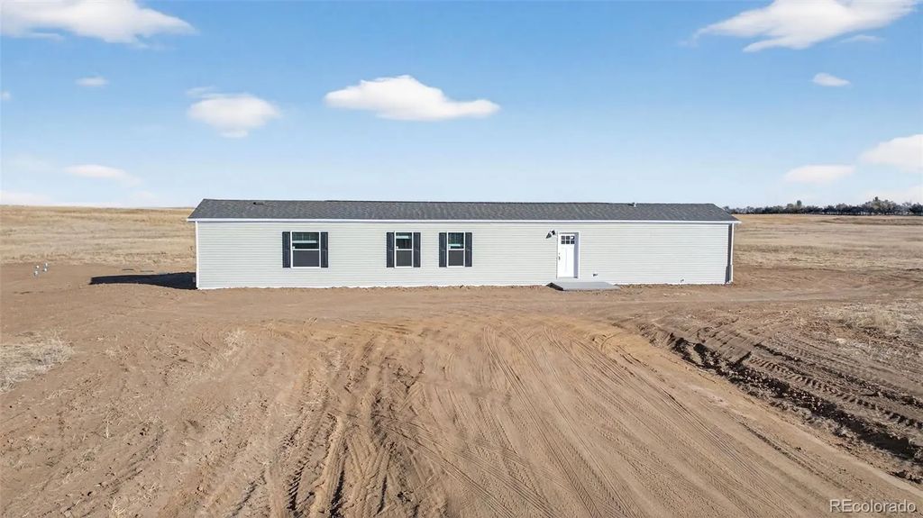 6255 N Ramah Highway, Yoder