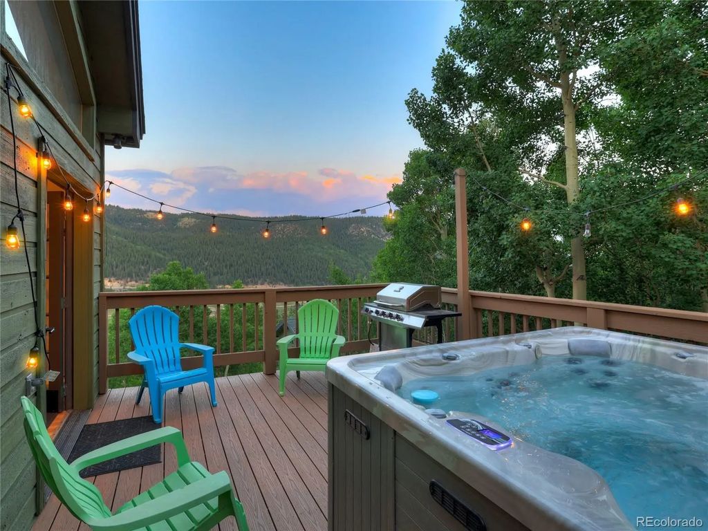 1095 Quartzville Road, Alma