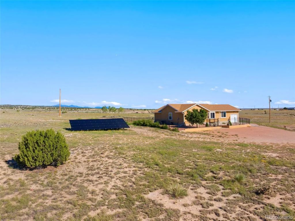 1689 N Calle Rosa Place, Pueblo West