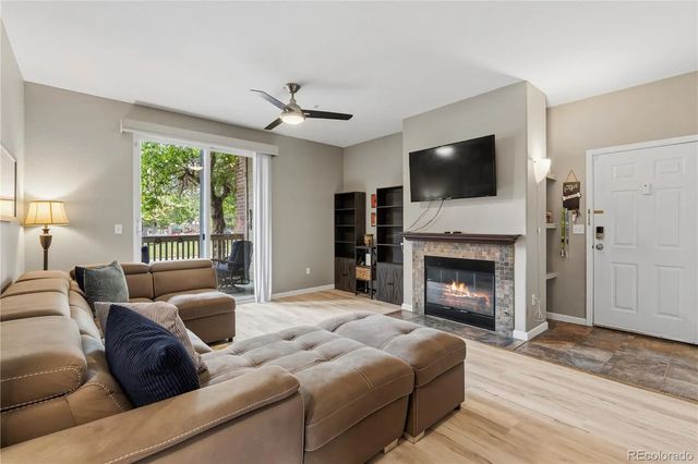 1691 W Canal Circle 1117, Littleton
