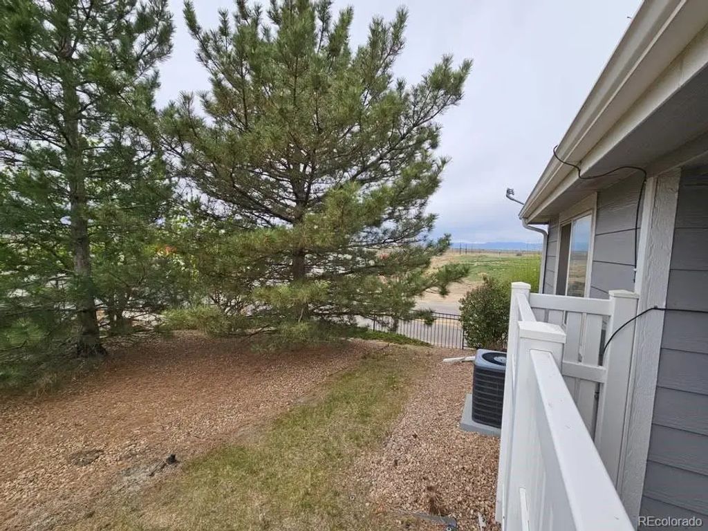 18736 E 57th Place F, Denver