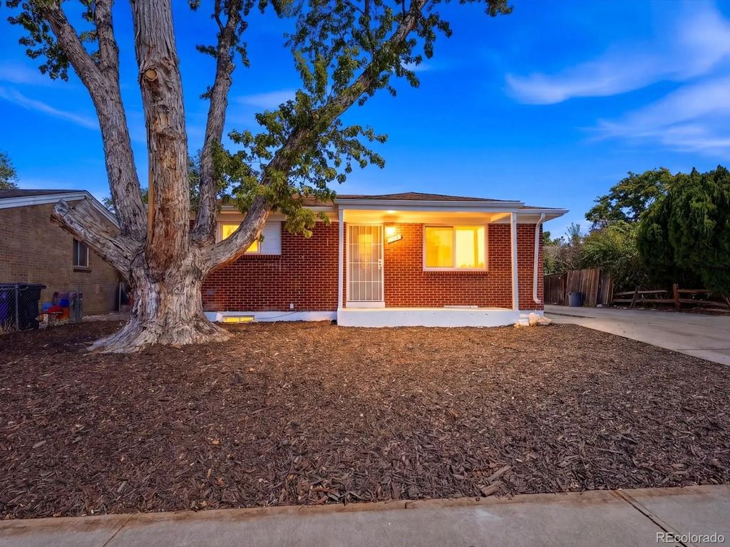 12265 E 55th Avenue, Denver