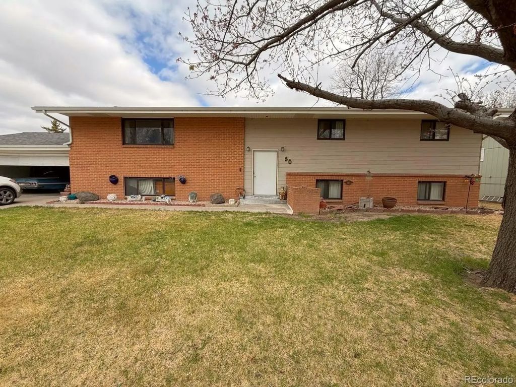 50 Paradise Drive, Burlington