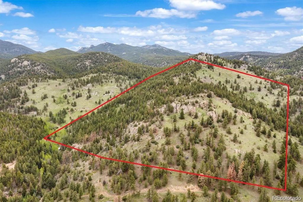 Spirit Horse Trail, Golden