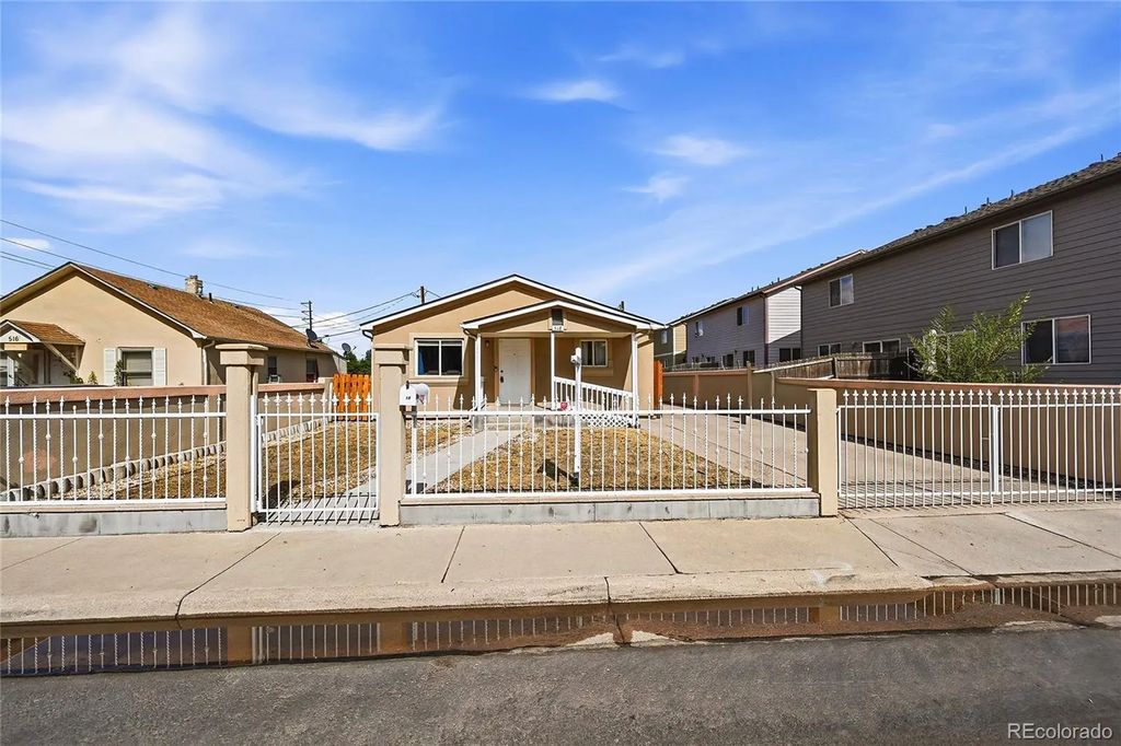 518 15th Avenue Court, Greeley