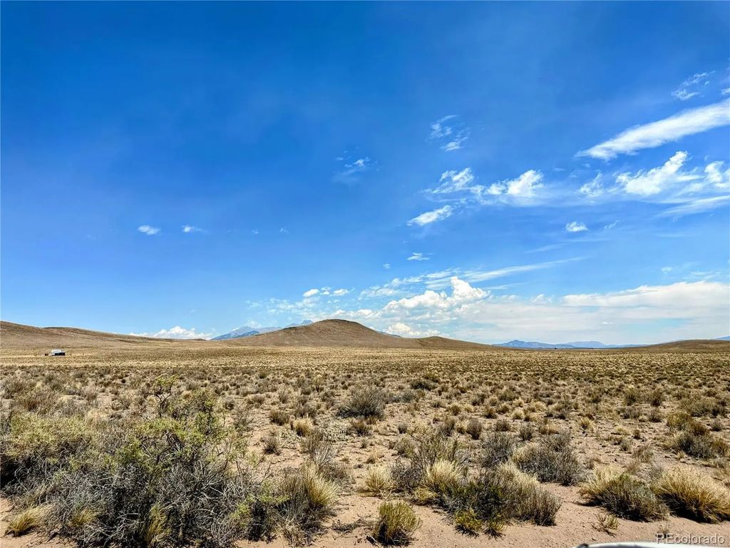 Dove Creek, Blanca
