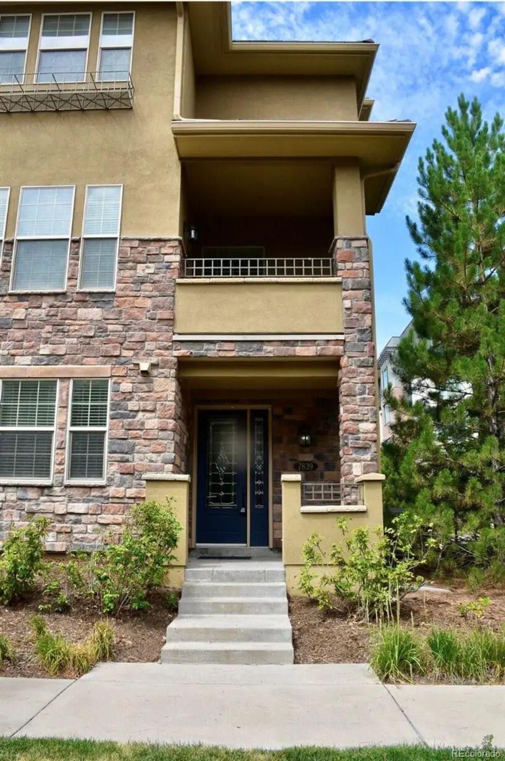 7839 Inverness Boulevard, Englewood