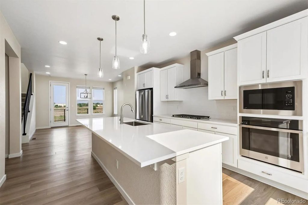 12331 Farmview Lane, Thornton