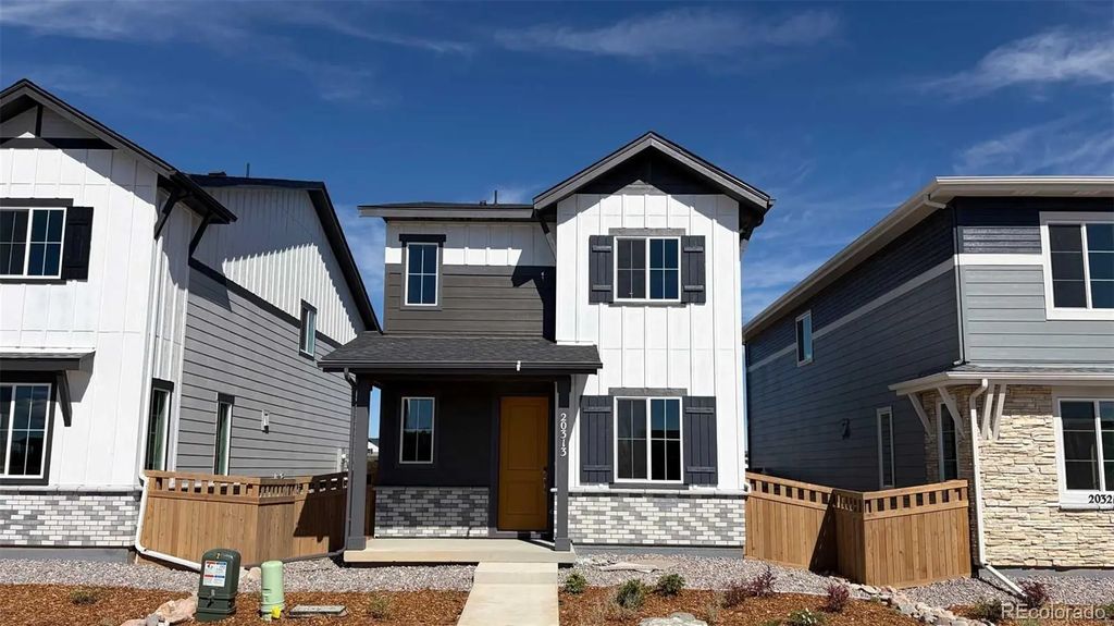 20313 E 57th Avenue, Aurora