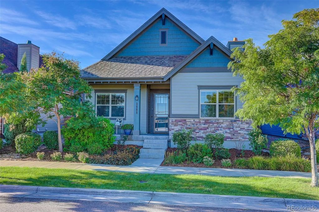 8242 E 55th Place, Denver