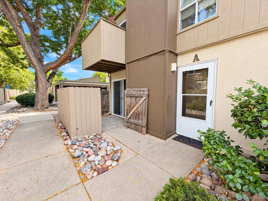 7373 W Florida 16a, Lakewood