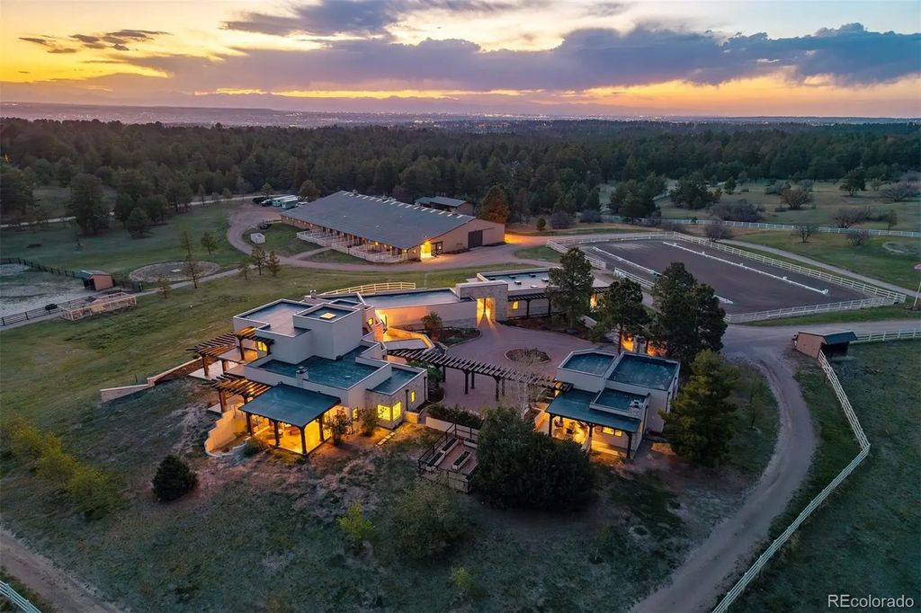 10559 Democrat Road, Parker