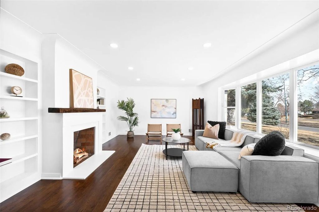 3035 N Monaco Parkway, Denver