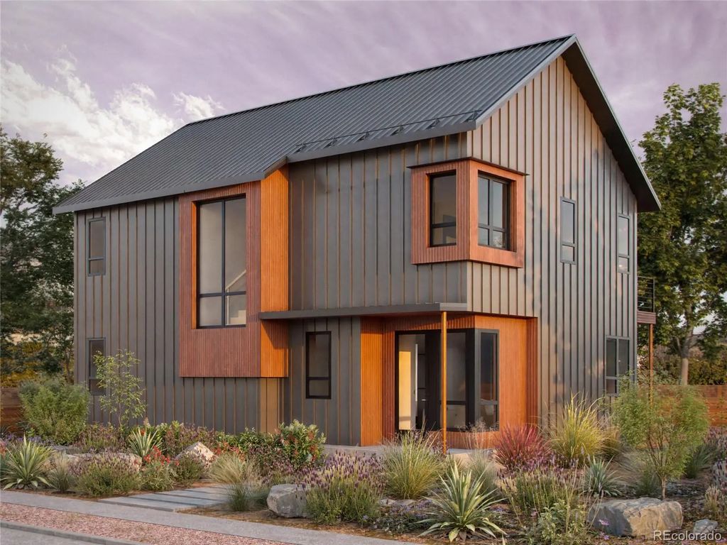 423 Palmer Street, Salida