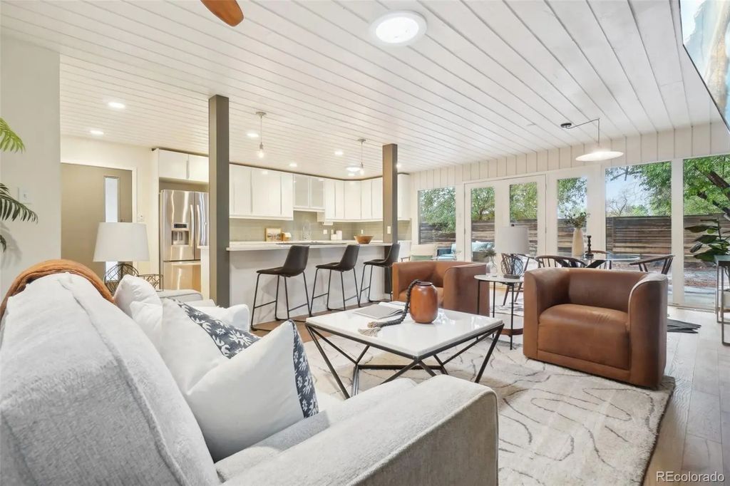 5405 S Lowell Boulevard, Littleton