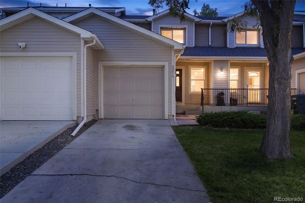 2250 E 111th Drive, Northglenn