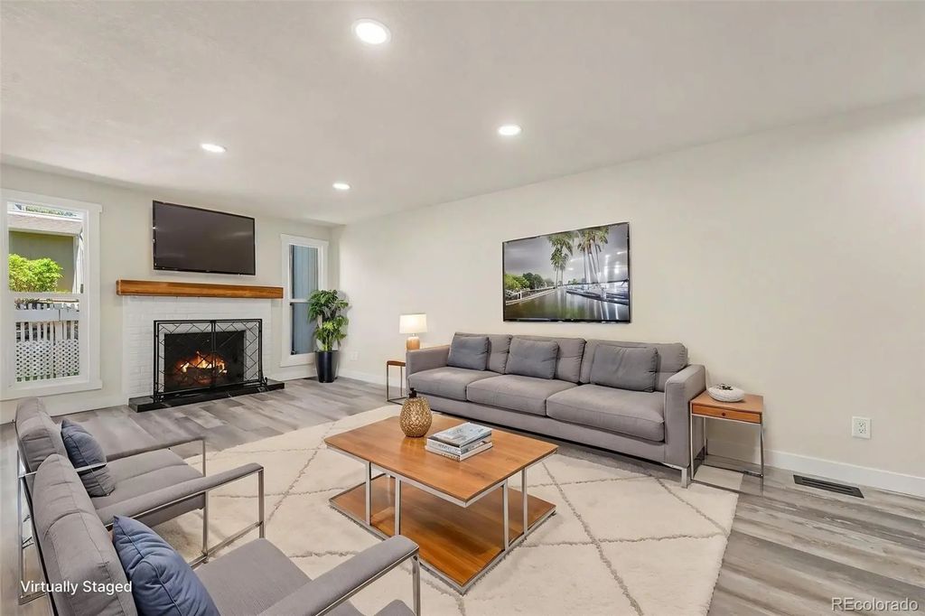 2740 S Kenton Court, Aurora