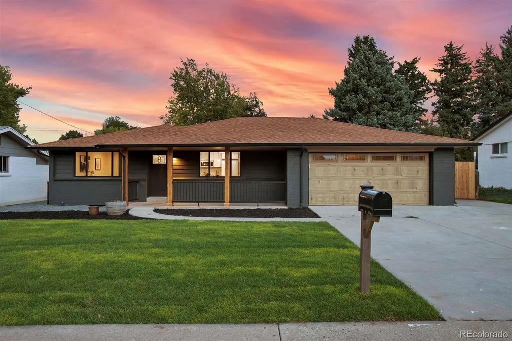 2546 Moore Street, Lakewood