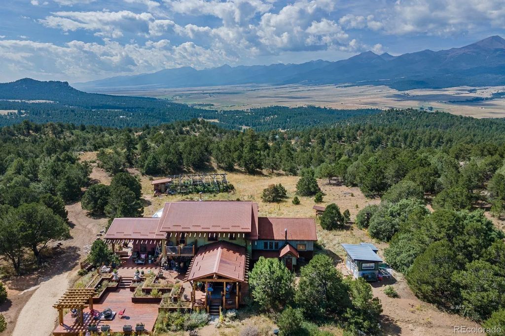 325 Mcmurtrie Road, Westcliffe