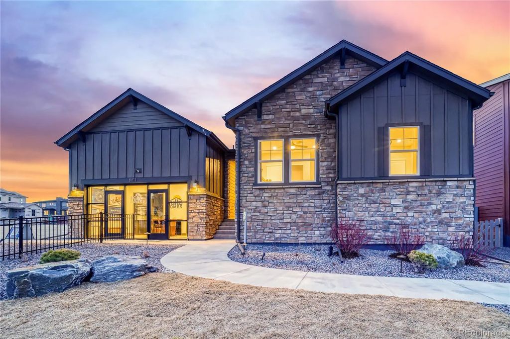 8811 Hotchkiss Street, Littleton