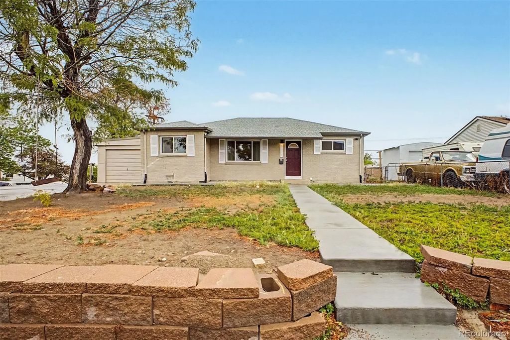 2301 E 93rd Place, Thornton